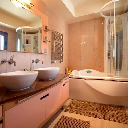 Villa Luxury Seafront Filothei, Halkidiki *
