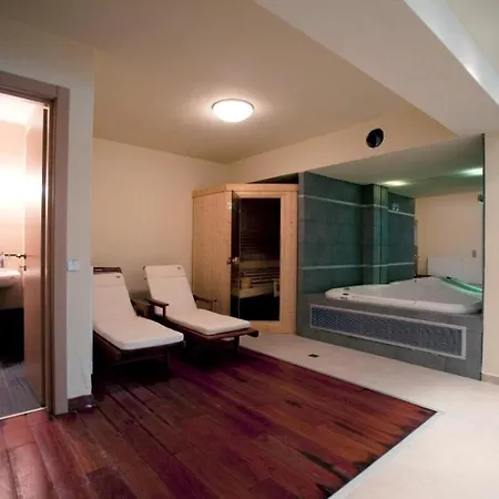 Luxury Seafront Filothei, Halkidiki 别墅 *